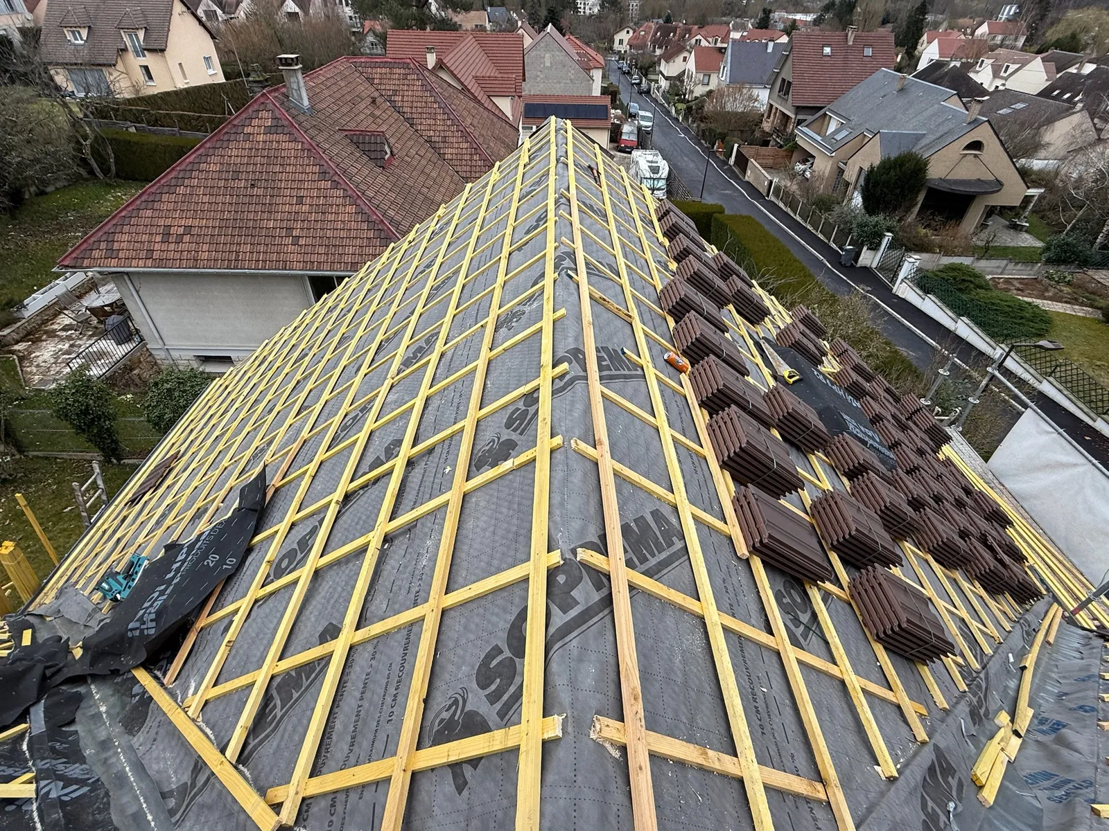 Réfection de couverture près de Montigny-le-Bretonneux